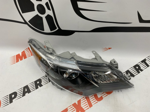 Фара права чорна USA Toyota Camry 2012-2014 (81130-06890), аналог