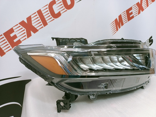 Фара галоген правая Honda Accord 2018-2020 (33100-TVA-A01), аналог