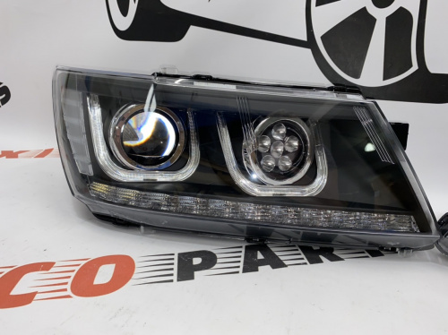 Фари ксенон комплект Dodge Journey 2011- (68200085ABT), аналог