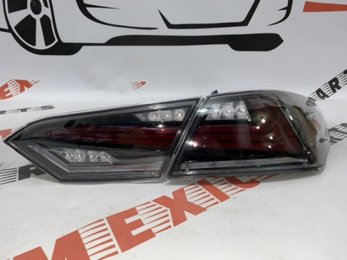 Фонари задние комплект тюнинг Toyota Camry 2018-2021 (81550-06730T), аналог