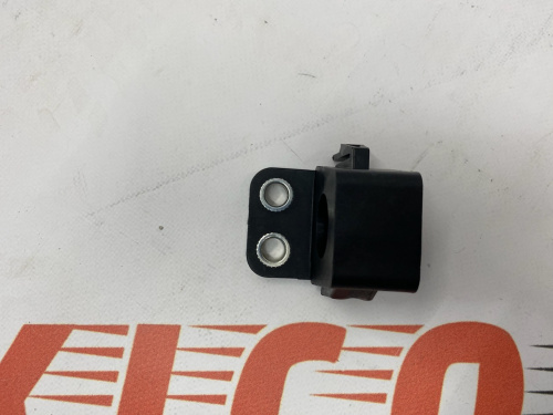 Крепление радиатора правое Mazda 3 2020-  (PAF315241A), аналог