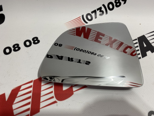 Вкладиш- скло дзеркала лівий Tesla Model Y 2020-2024 (1495624-00-A), аналог