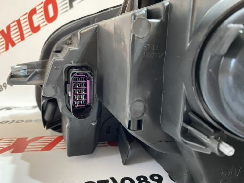 Фара права Volkswagen Passat B7 2012-2015 (561941006D), аналог