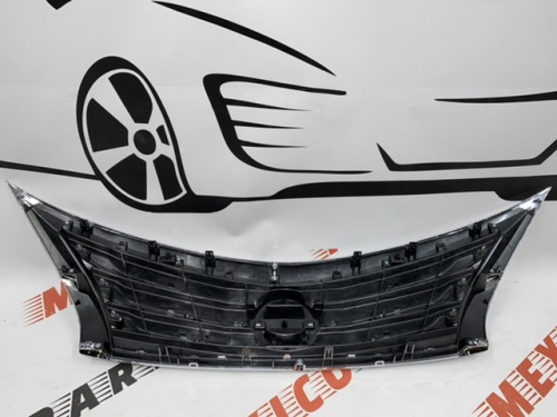 Решітка радіатора хром Nissan Altima 2013-2015 (62310-3TA0A), аналог