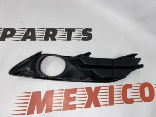 Рамка противотуманной фары левая Nissan Sentra 2012-2016 (62257-3SH0B), аналог