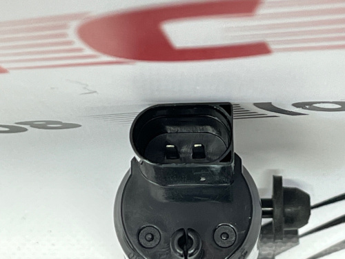 Моторчик бачка омывателя Tesla Model 3 2021-2023 (1110164-00-B), аналог