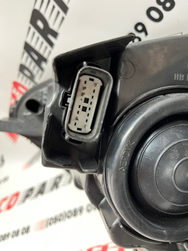 Фара права галоген Ford EcoSport 2018-2021 (GN1Z13008AMD), аналог