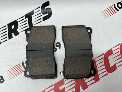 Тормозные колодки передние Tesla Model X (1055066-00-C), аналог