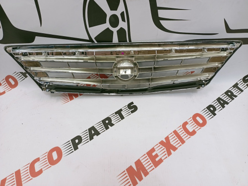 Решітка радіатора Nissan Teana 2008-2012 (62070-ZN50A), аналог