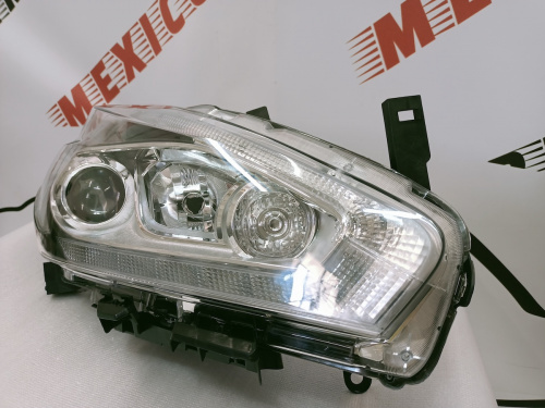 Фара права  EU Nissan Murano 2015-2018 (26010-5BC5A), аналог