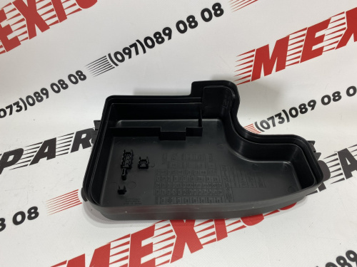 Крышка блока предохранителей Mazda 3 2013-2018 (b62S66761), аналог