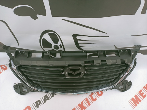 Решётка радиатора Mazda 3 2016-2018 (BANE50712D), аналог