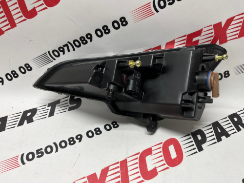 Протитуманна фара права Ford EcoSport 2018-2021 (GN1513B220), аналог