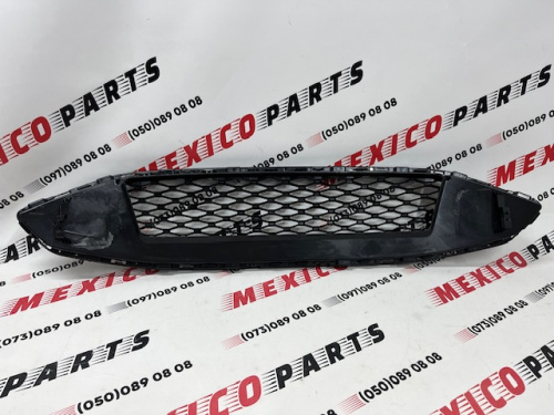 Решітка радіатора чорна  Ford Fusion 2017-2018 , аналог