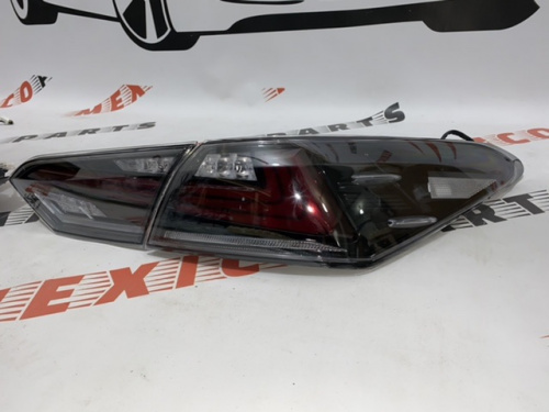 Фонари задние комплект тюнинг Toyota Camry 2018-2021 (81550-06730T), аналог