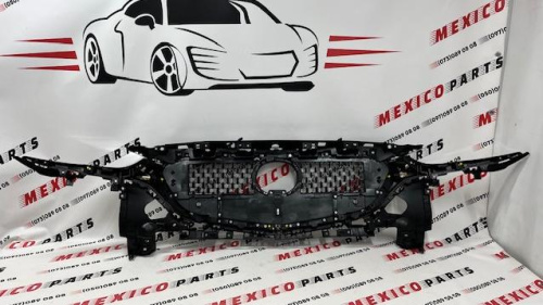 Решітка радіатора у зборі сіра  Mazda 6 2019-2020 (GSH750719), аналог