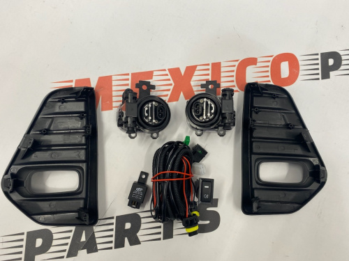 Комплект протитуманних фар Nissan Kicks 2021- (26150-00Q0B), аналог