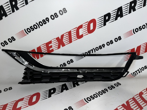 Рамка протитуманної фари з хромом права USA Volkswagen Passat B7 2012-2015 (561853666A9B9), аналог