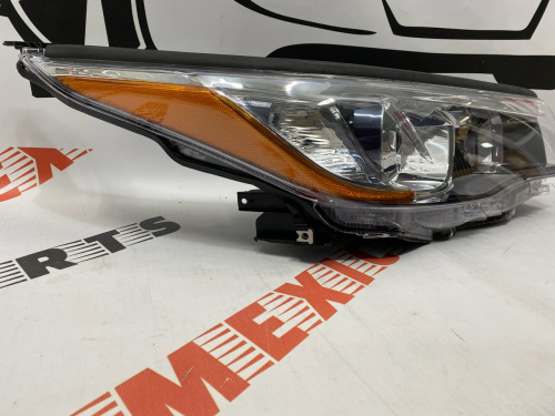 Фара правая светлая Toyota Highlander 2014-2016 ( 811100E180), аналог
