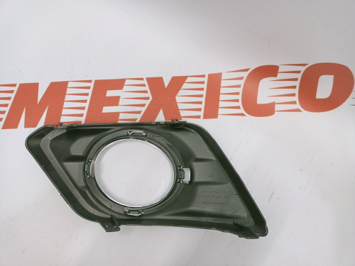 Рамка протитуманної фари права Nissan X-Trail(Rogue) 2014-2016 (62256-4BA0B), аналог