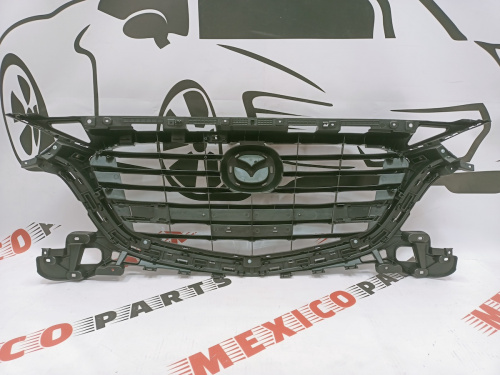 Решётка радиатора Mazda 3 2016-2018 (BANE50712D), аналог