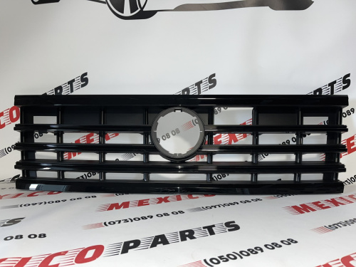 Решітка радіатора R-LINE Volkswagen Touareg 2019 - (760853651J ), аналог