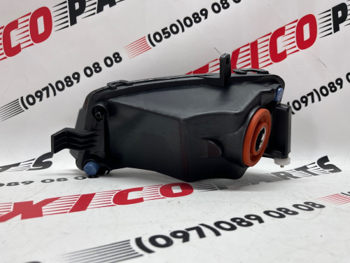 Протитуманна фара права Volkswagen Golf 7 (5G0942662D), аналог