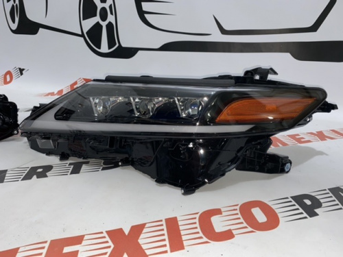 Фары комплект на 3 линзы Toyota Camry 2018-2021 (81150-06C40T), аналог