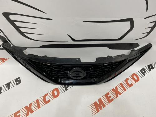 Решетка радиатора черная Nissan Sentra 2016-2018 (62310-3YU0D), аналог