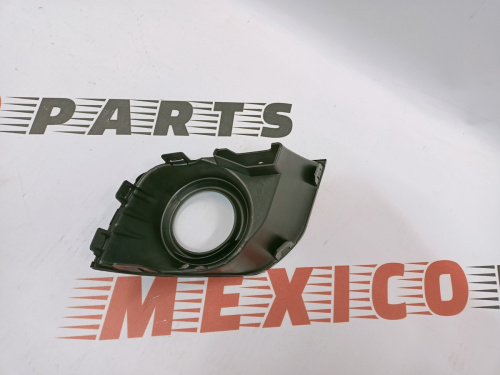 Рамка противотуманной фары левая Mitsubishi  ASX 2016-2019 (8321A717), аналог