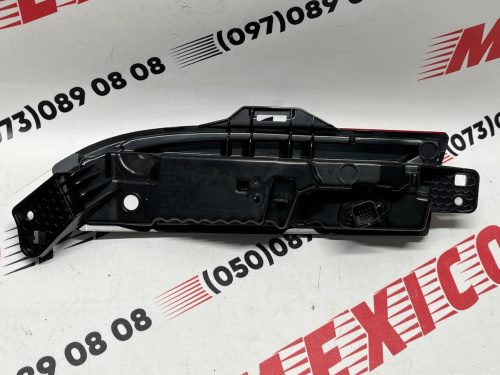 Фонарь заднего бампера правый нижний Tesla Model 3 2024-(1712514-00-D), аналог