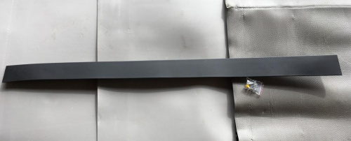 Накладка на дверь передняя правая Tesla Model X 2015-2020 (103520200d), аналог