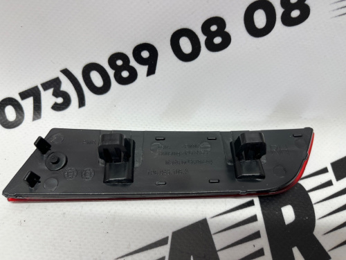 Катафот заднього бампера правий Volkswagen Touareg 2015-2018 (7P6945106A), аналог