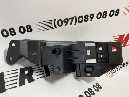 Кріплення переднього бампера ліве Mazda CX5 2017-2022 (KB8A50C22), аналог