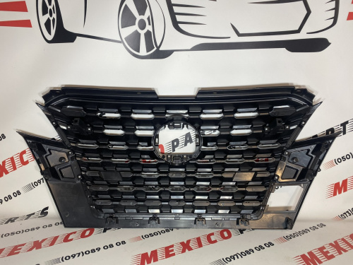Решітка радіатора Nissan Kicks 2021-(623109VC5A), аналог