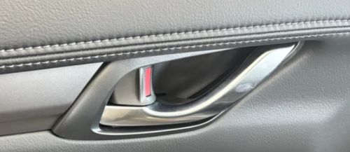 Заглушка внутренняя дверной ручки правая Mazda CX-5 2014-2017 (KD4558334A02), аналог