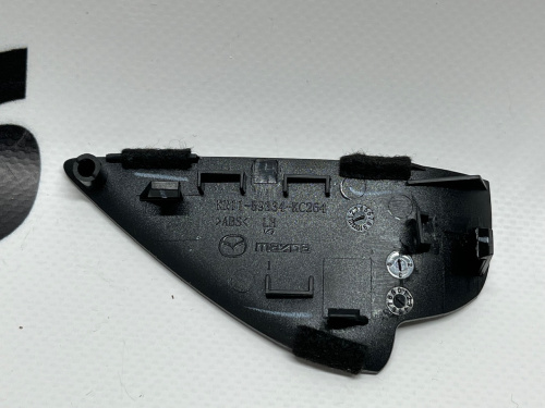 Заглушка внутренняя дверной ручки правая Mazda CX-5 2014-2017 (KD4558334A02), аналог