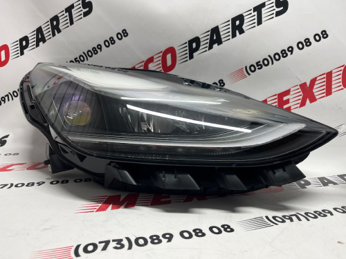 Фара правая оригинал  Tesla Model 3 (1077372-10-I)