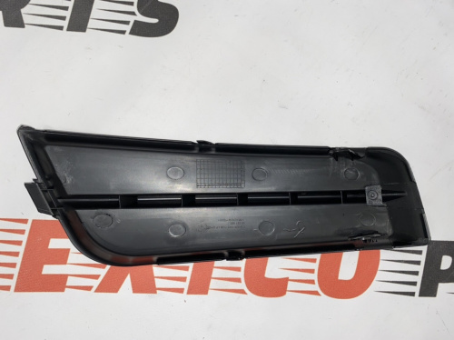 Заглушка противотуманной фары правая Chevrolet Cruze  2009-2015 (94831150), аналог