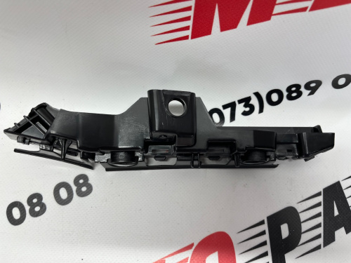 Кріплення переднього бампера праве Passat B9 2019-(561 807 050 A ), аналог