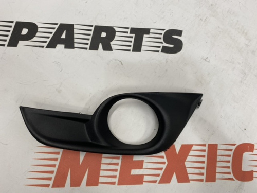 Рамка протитуманної фари ліва USA Nissan Altima 2013-2015 (62257-3TA0B), аналог