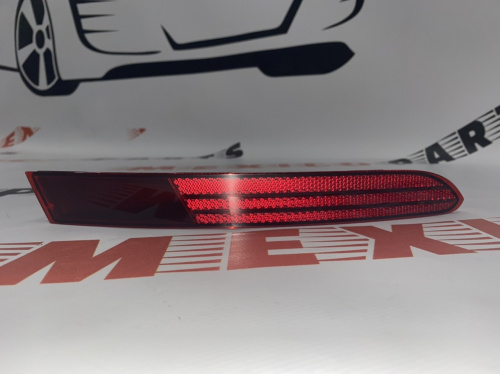Катафот-протитуманна фара заднього бампера правий Volkswagen Touareg 2015-2018 (7P6945702C), аналог