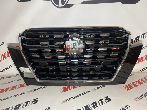 Решітка радіатора Nissan Kicks 2021-(623109VC5A), аналог