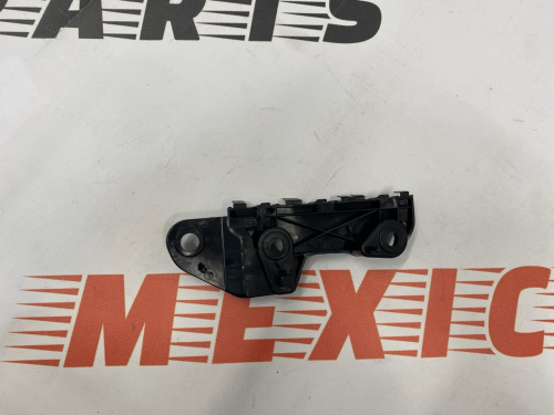 Крепление переднего бампера малое левое Mazda CX-5 2011-2017 (KD45500U1C), аналог