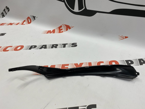 Губа переднього бампера права сіра Toyota Camry 2021-(5312306190), аналог