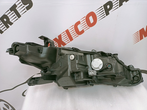 Фара левая LED Toyota Camry 2018-2021 (81150-06D70), аналог
