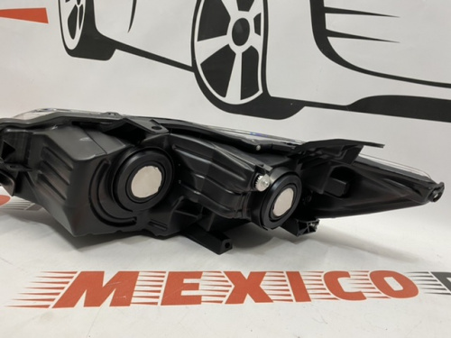 Фара правая (чёрная) компл. LE,USA Toyota Camry 2015-2017 (81110-06C70), аналог