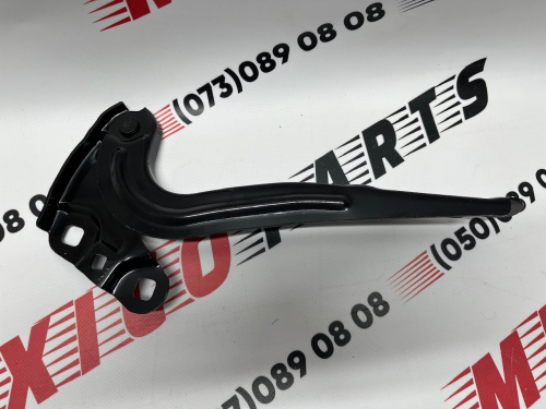 Петля капота ліва Chevrolet Equinox 2017-2021 (84054683), аналог
