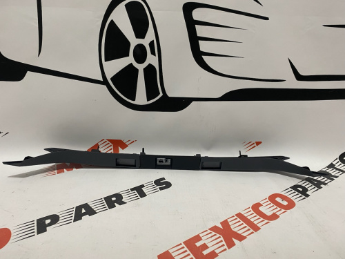 Накладка підсвітки номера Ford Fusion 2013-2016 (DS7Z-5443400-BA)м