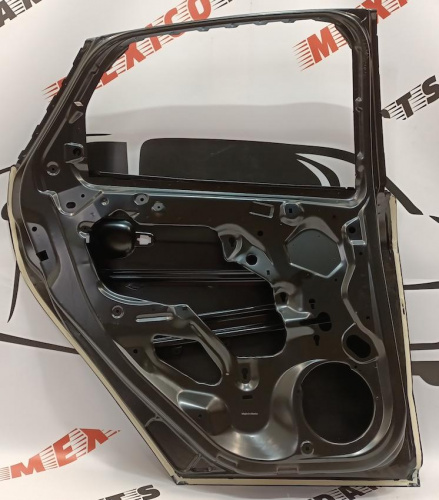 Двері задні ліві (седан) Ford Focus 2011- 2018 (DM5Z-5824631-A) аналог